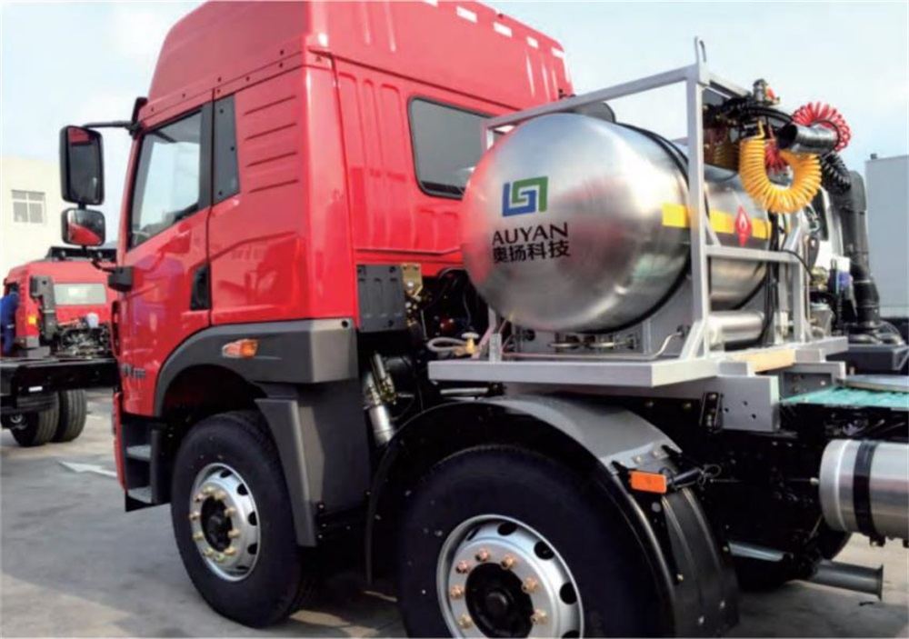 Storage Container Cryogenic Liquid Nitrogen Vehicle Tanks LNG Fuel Pressure Vessel Gas Cylinder