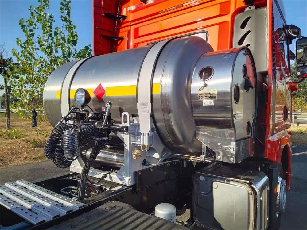 Storage Container Cryogenic Liquid Nitrogen Vehicle Tanks LNG Fuel Pressure Vessel Gas Cylinder