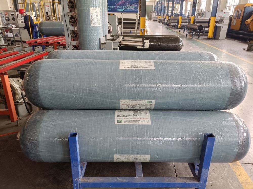 High Pressure Equipment Hydrogen Tank Type III IV CHG Cylinders for Vehicles